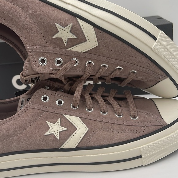 Converse Men’s Mauve Low-Top Sneakers A09461C
STAR PLAYER 76 OX
BITE THE DUST/EG - Picture 11 of 16
